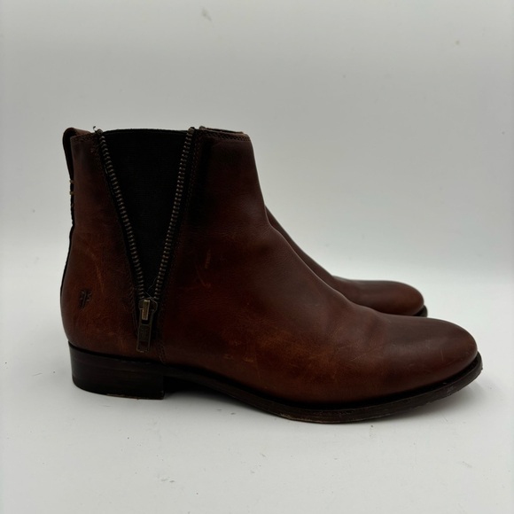 Frye Women’s 8.5 Brown Leather Carly Zip Ankle Boots - Picture 2 of 8
